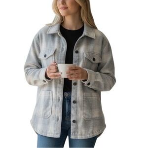 AMERICAN EAGLE Outfitters Light Gray Plaid Shacket Jacket Size Large B11
